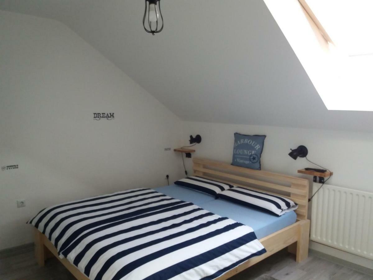 Rooms Grizzly Слуни Экстерьер фото